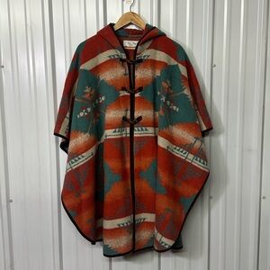 Tasha Polizzi Southwestern Aztec Print Poncho Boho Western Cowgirl Blanket Cape